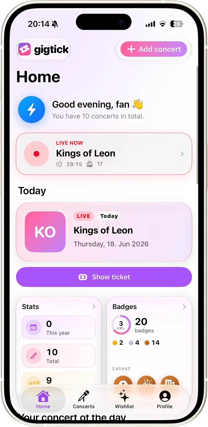 The home screen during a show, with a Live Now banner counting the running time and the photos captured.